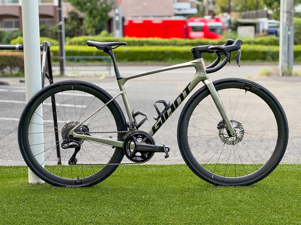 乗った瞬間に答えが出る。GIANT DEFY ADVANCED SLをインプレッション